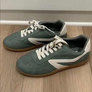 NWOT Dolce Vita Sage & Green Sneakers